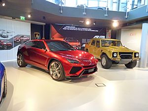 P1080941-Lamborghini Urus Concept