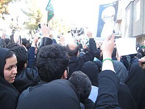 The funeral of Grand Ayatollah Hosein-Ali Montazeri-2009-1