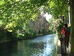 Canterbury - Kloster der Blackfriars und Stour.jpg