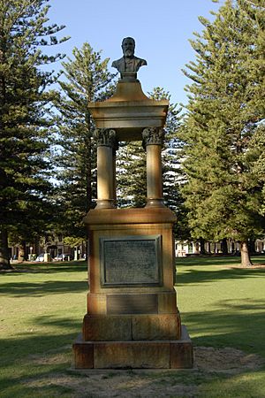 Explorers' Monument