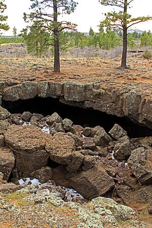 Mammoth Cave (Utah), Main Entrance