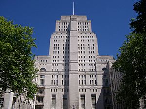 Senate House UoL