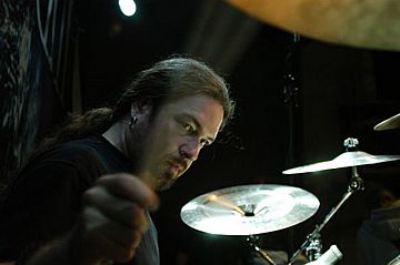 Tomas Haake 2005.jpg