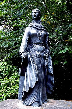 Grainne Mhaol Ni Mhaille Statue.jpg