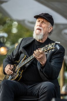 John Scofield-8615.jpg