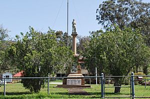 MaroonWarMemorial