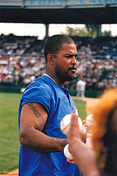 Raul Mondesi 1998.jpg