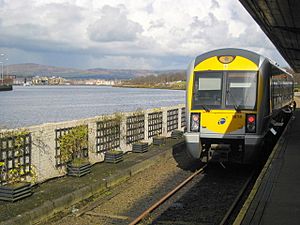 Waiting to depart from Derry-Londonderry (Waterside) Railway Station - geograph.org.uk - 746432