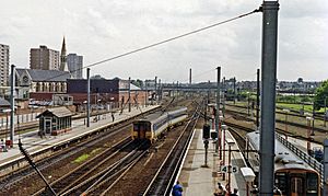 Doncaster station geograph-3849456-by-Ben-Brooksbank