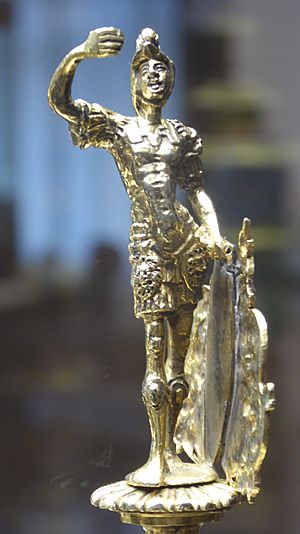 Jagdpokal - Bekrönung - Krieger frontal