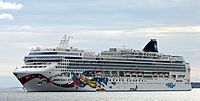 Norwegian Jewel Newport September 2010.jpg