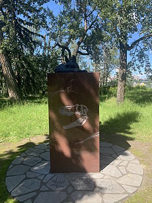 Reign by Mary Anne Barkhouse at Indigenous Art Park ᐄᓃᐤ (ÎNÎW) River Lot 11∞ 02