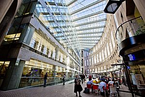 Vancouver Public Central Library (36907920883)