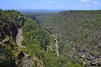 (1)View east from south Lapstone-2