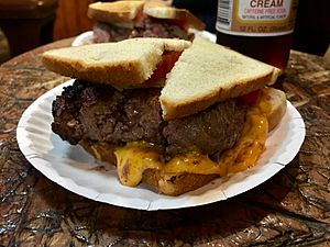 Cheeseburger at Louis' Lunch, New Haven