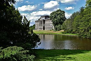 Exterior and the lake