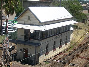 Hamilton railway station signal box