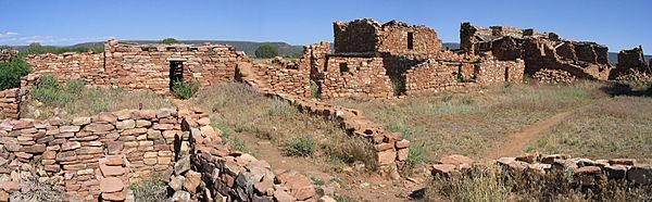 Kinishba-ruins-pano