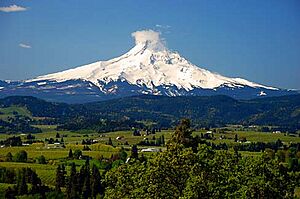 Mt. Hood (Hood River County, Oregon scenic images) (hooDA0015a)