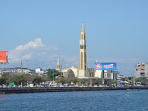 Puerto Bolivar (2202377694).jpg