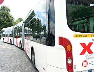 Doppelgelenkbus 01 KMJ