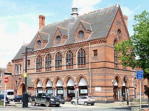 Knutsford - Town Hall.jpg