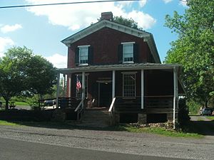 Laurel Mills store