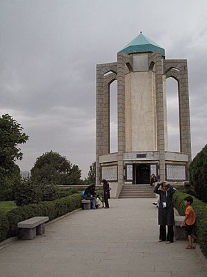 Mausolée Baba Taher Hamedan