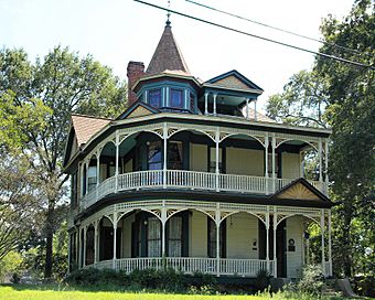 Schuerenberg house brenham 2013.jpg