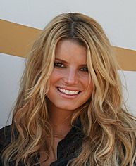 Jessica Simpson crop