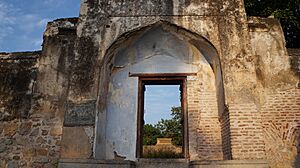 Lalarukh Tomb 01