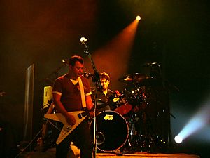 Manic Street Preachers in London2005-2.jpg