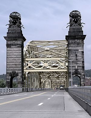 SixteenthStreetBridgePittsburghPA.jpg