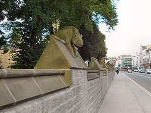 The Animal Wall, Cardiff.jpg