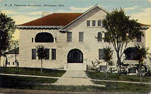 1320 W Okmulgee Postcard 1