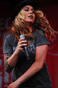 Anouk at fesival mundial 2008