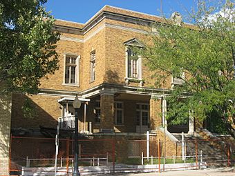 Centralia Elks' Lodge.jpg