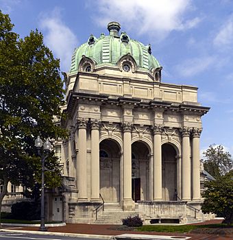 Handley Library exterior.jpg