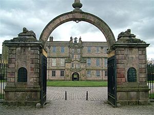 Lyme Hall 02