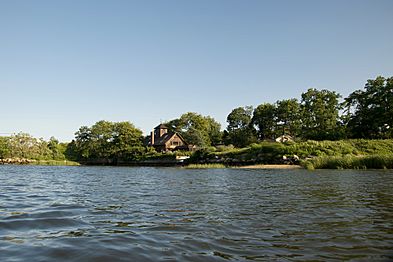 Manhasset Bay East Side Easte by Leeds Pond