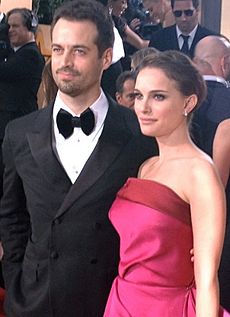 Natalie Portman - Golden Globes 2012 (cropped 2)