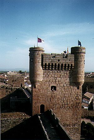 Oropesa - square tower.jpg