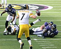 Roethlisberger preparing to throw