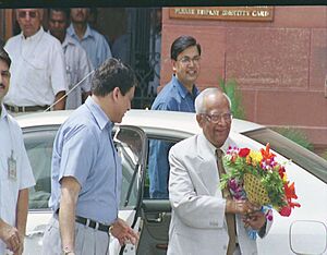 Shri J.N. Dixit on his arrival at South Block to take charge as 'National Security Adviser' in New Delhi on May 27, 2004