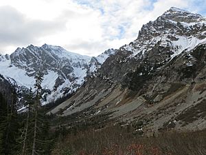 Trail to Ice Lakes