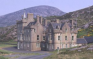 Abhainnsuidhe (Amhuinnsuidhe) Castle