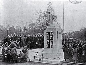 Cook Statue, unveiling