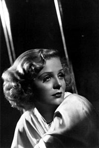 Gloria Stuart Argentinean Magazine AD