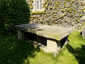 Grave of Francis Grose and James Gandon