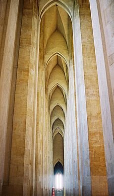 GuildfordCathedral-SouthNaveAisle-Vaulting-lookingWest-01